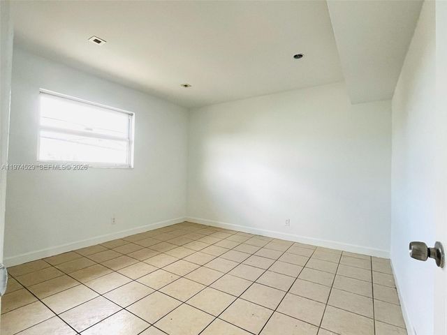 608 SW 16th Ave B, Fort Lauderdale, FL 33312