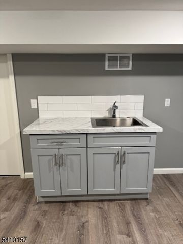 103 Melrose Ave 4, Irvington Twp., NJ 07111