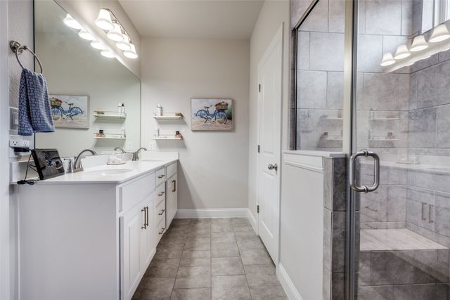 306 Osage Court, Krum, TX 76249