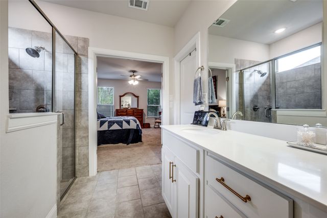 306 Osage Court, Krum, TX 76249