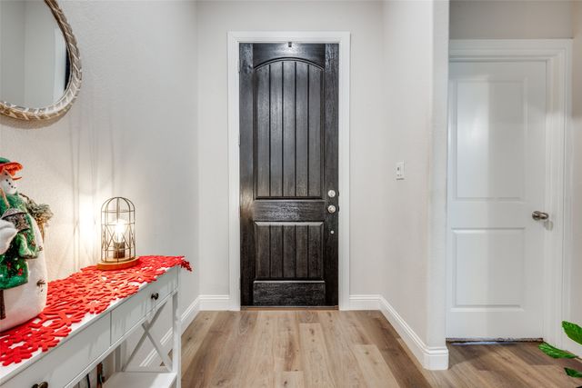 306 Osage Court, Krum, TX 76249