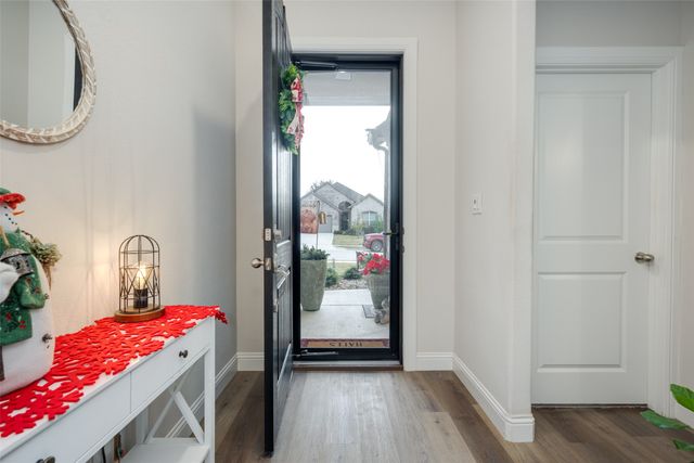 306 Osage Court, Krum, TX 76249