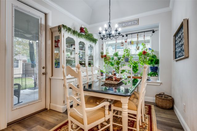 306 Osage Court, Krum, TX 76249