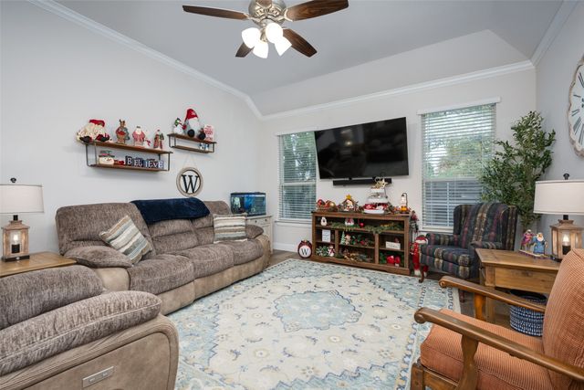 306 Osage Court, Krum, TX 76249