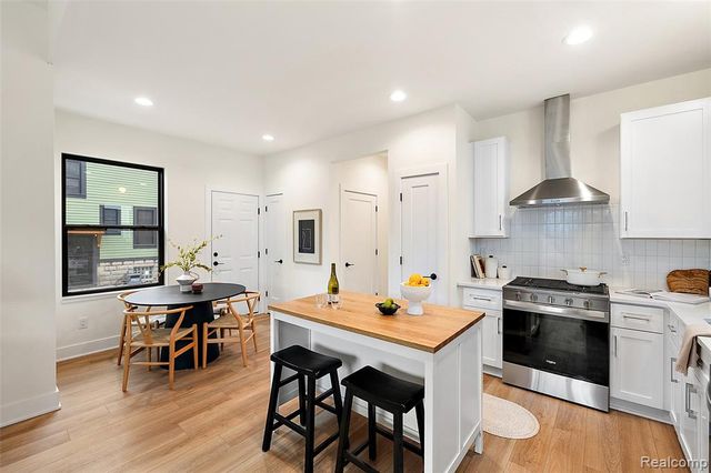 8748 Agnes Street, Detroit, MI 48214