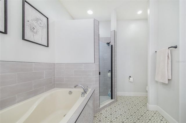 6306 SILVER LEAF LANE, Lakeland, FL 33813