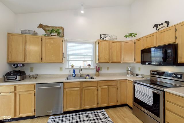 10762 Caval Cade Court, Indianapolis, IN 46234