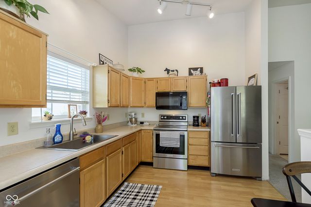 10762 Caval Cade Court, Indianapolis, IN 46234
