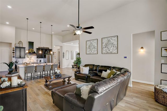 9518 Humboldt Trail, Iowa Colony, TX 77583