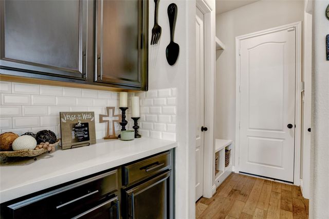 9518 Humboldt Trail, Iowa Colony, TX 77583