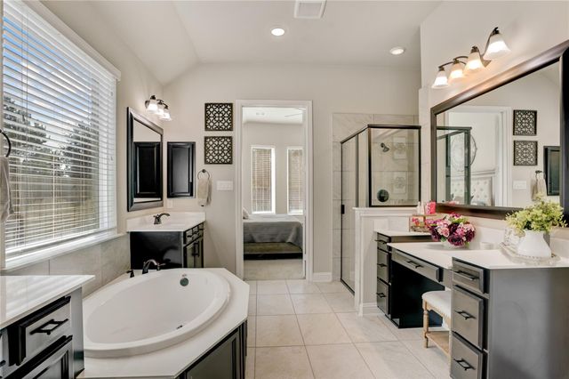 9518 Humboldt Trail, Iowa Colony, TX 77583