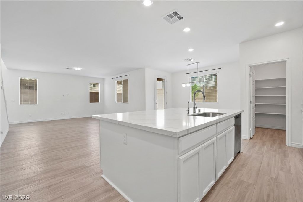 1118 Junipine Avenue, North Las Vegas, NV 89081 — photo 2