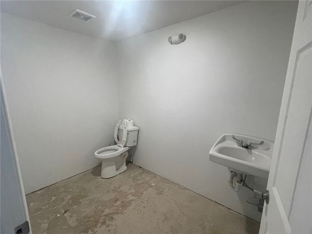 2337-2 N College Avenue, Fayetteville, AR 72703