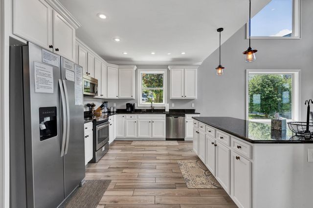 341 Russell Lane, Decatur, TN 37322