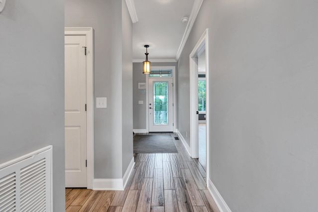 341 Russell Lane, Decatur, TN 37322