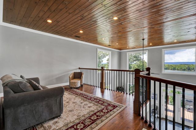 341 Russell Lane, Decatur, TN 37322