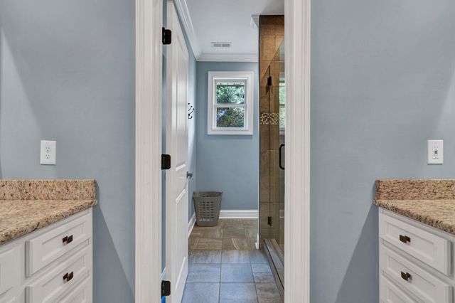 341 Russell Lane, Decatur, TN 37322