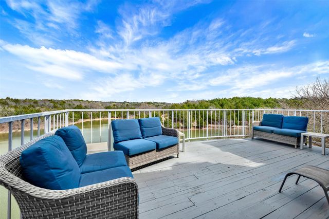 131 Greenway Bend, Pottsboro, TX 75076