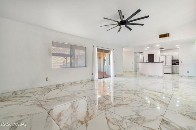 6532 W Harbin Ridge Way, Tucson, AZ 85757