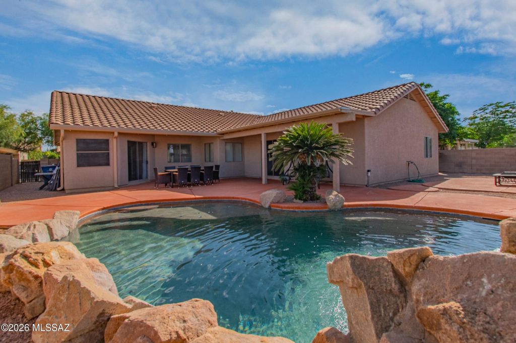 6532 W Harbin Ridge Way, Tucson, AZ 85757