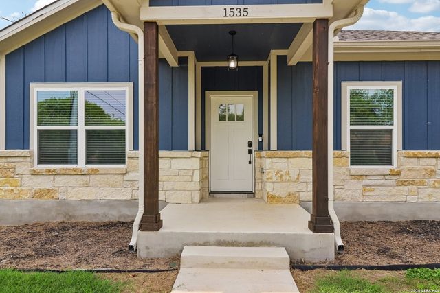 1535 Larkspur, San Antonio, TX 78213