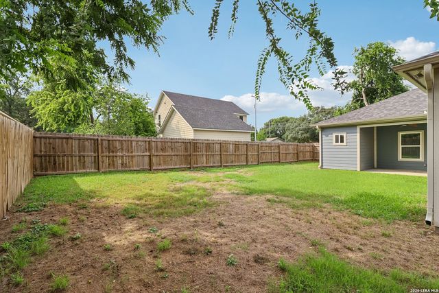 1535 Larkspur, San Antonio, TX 78213