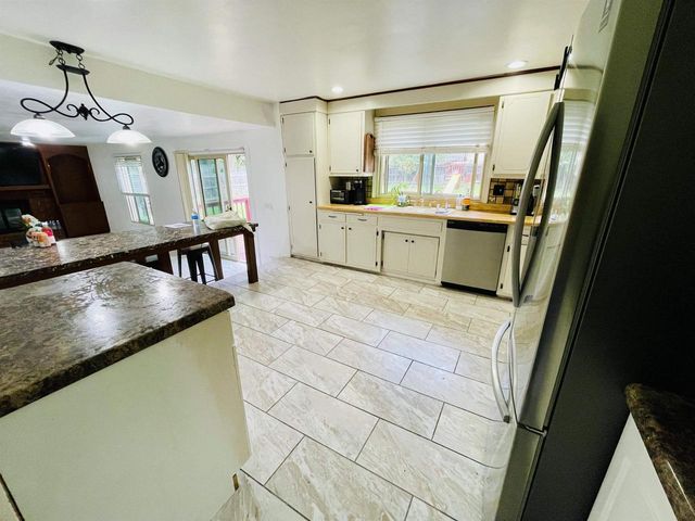 2565 CARMEL LANE, Green Bay, WI 54311