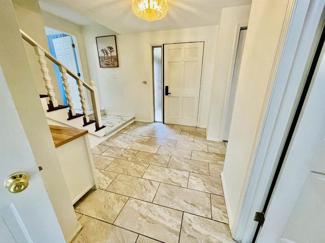 2565 CARMEL LANE, Green Bay, WI 54311