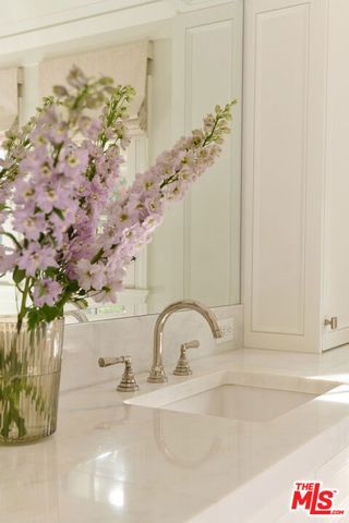 2501 N Vermont Avenue, Los Angeles, CA 90027