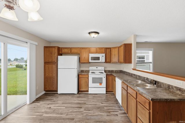 3830 Stanton Hall Parkway, Fort Wayne, IN 46815