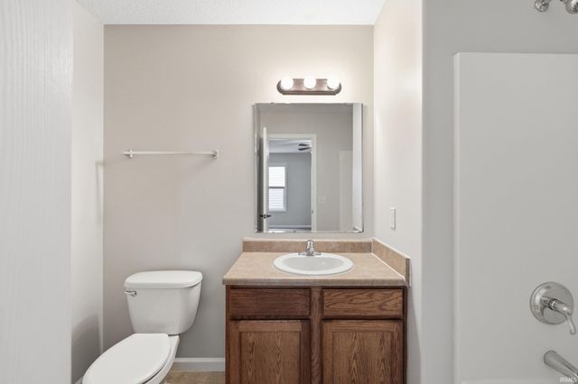 3830 Stanton Hall Parkway, Fort Wayne, IN 46815