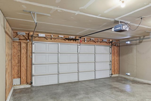 3830 Stanton Hall Parkway, Fort Wayne, IN 46815