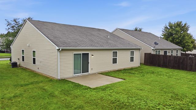 3830 Stanton Hall Parkway, Fort Wayne, IN 46815