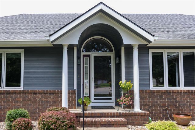 4008 Michelle Circle, Manhattan, KS 66503