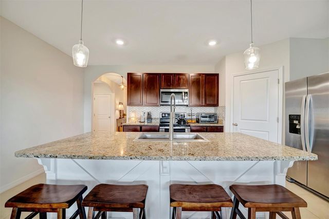 16341 LITTLE GARDEN DRIVE, Wimauma, FL 33598