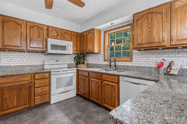 4361 E Swaller Road, Imperial, MO 63052