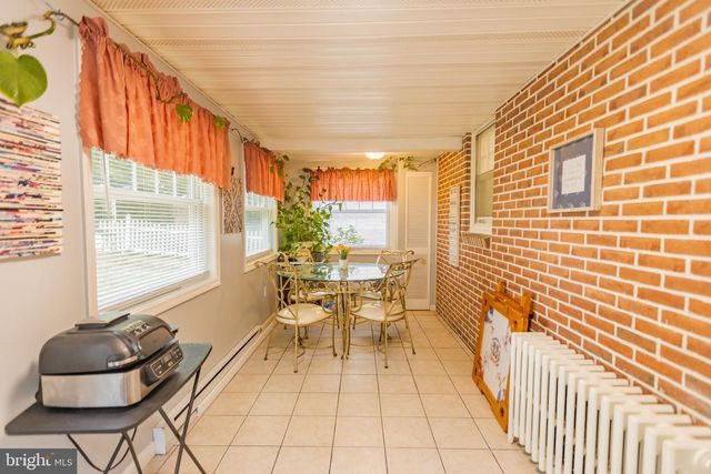 422 CARSONIA AVE, Reading, PA 19606