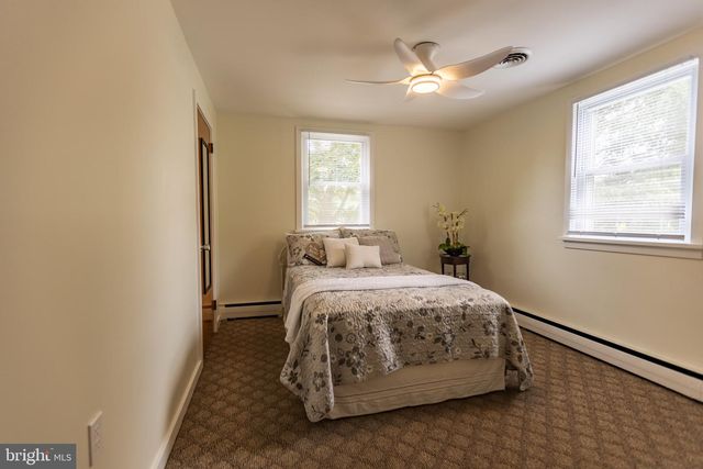 422 CARSONIA AVE, Reading, PA 19606