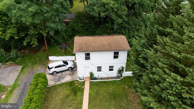 422 CARSONIA AVE, Reading, PA 19606