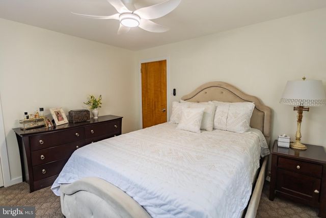 422 CARSONIA AVE, Reading, PA 19606