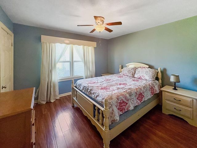 9596 W Us Highway 79, Hearne, TX 77859