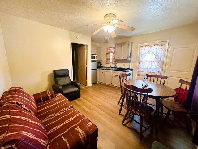 9596 W Us Highway 79, Hearne, TX 77859