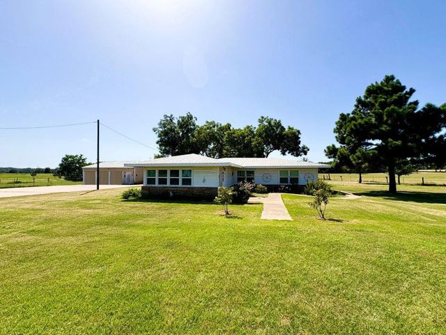 9596 W Us Highway 79, Hearne, TX 77859
