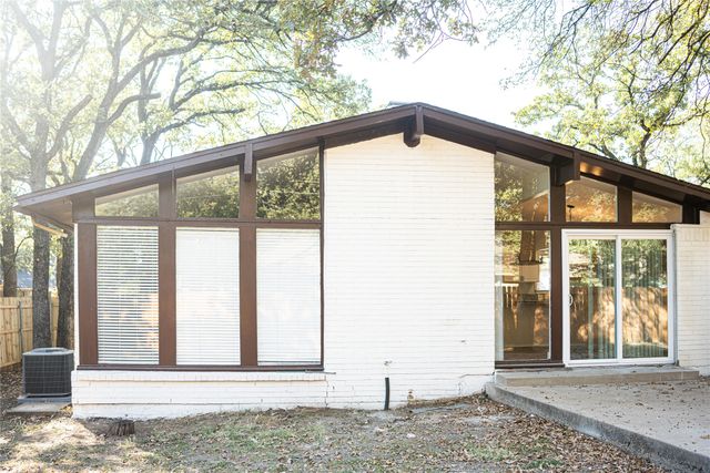 6509 Yorkshire Drive, Forest Hill, TX 76119