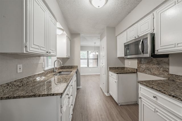 1250 Granada Lane, Lewisville, TX 75067