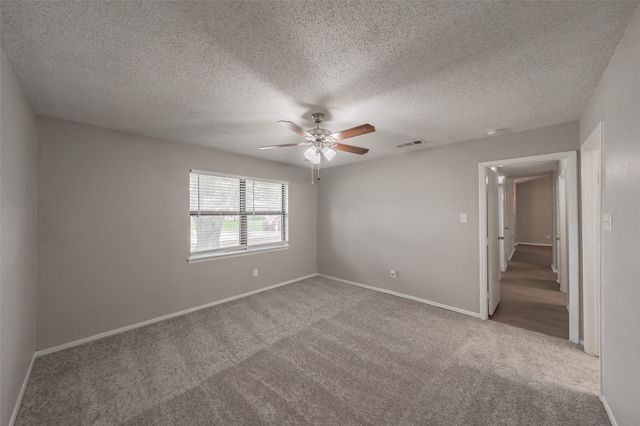 1250 Granada Lane, Lewisville, TX 75067