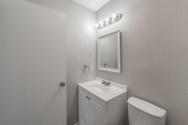 1250 Granada Lane, Lewisville, TX 75067