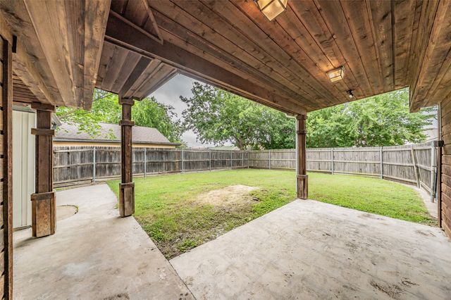 1250 Granada Lane, Lewisville, TX 75067