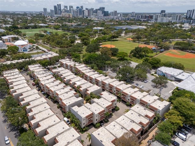 1401 NE 9th St 26, Fort Lauderdale, FL 33304