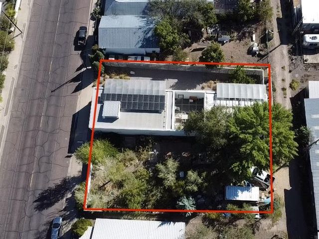 208 E San Antonio St, Marfa, TX 79843